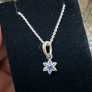 Pandora Flower necklace